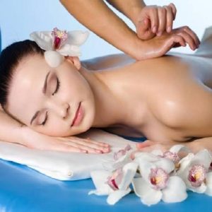 Body Polishing (Complete Body Exfoliation & Skin Glow Treatment)